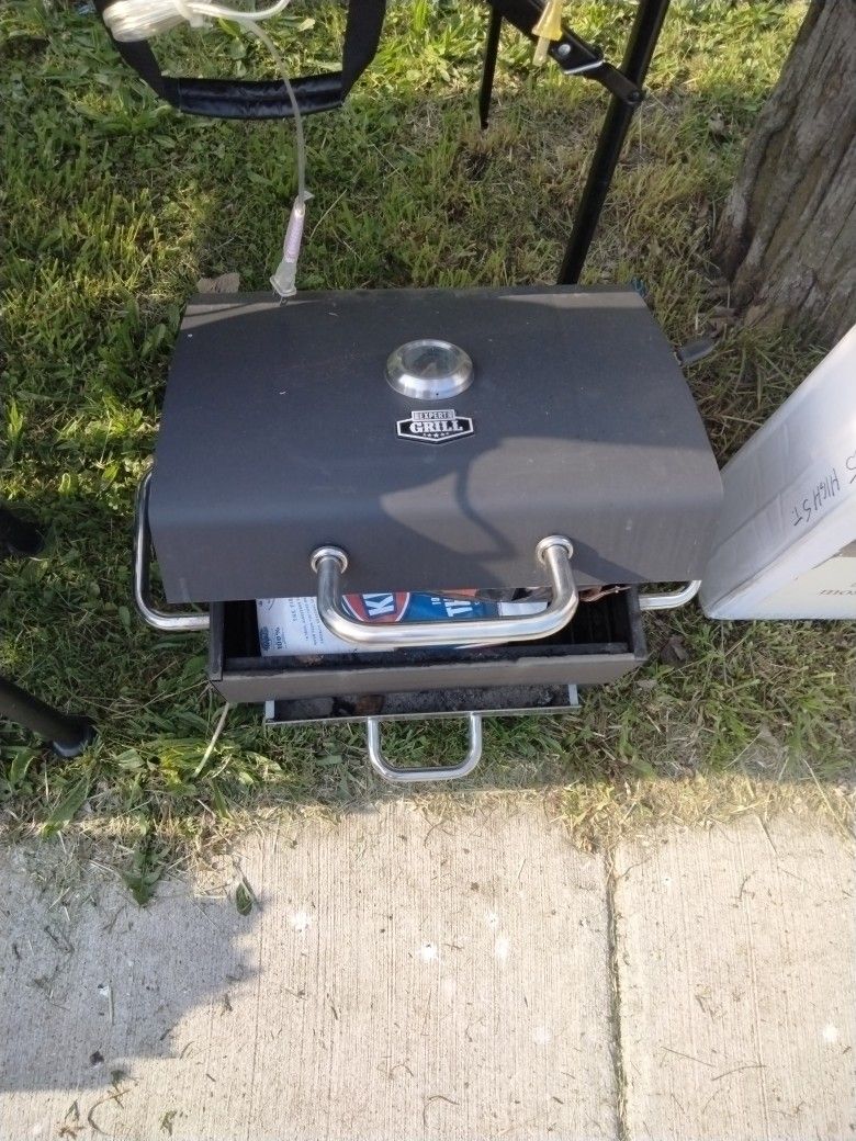 Tabletop Charcoal Grill