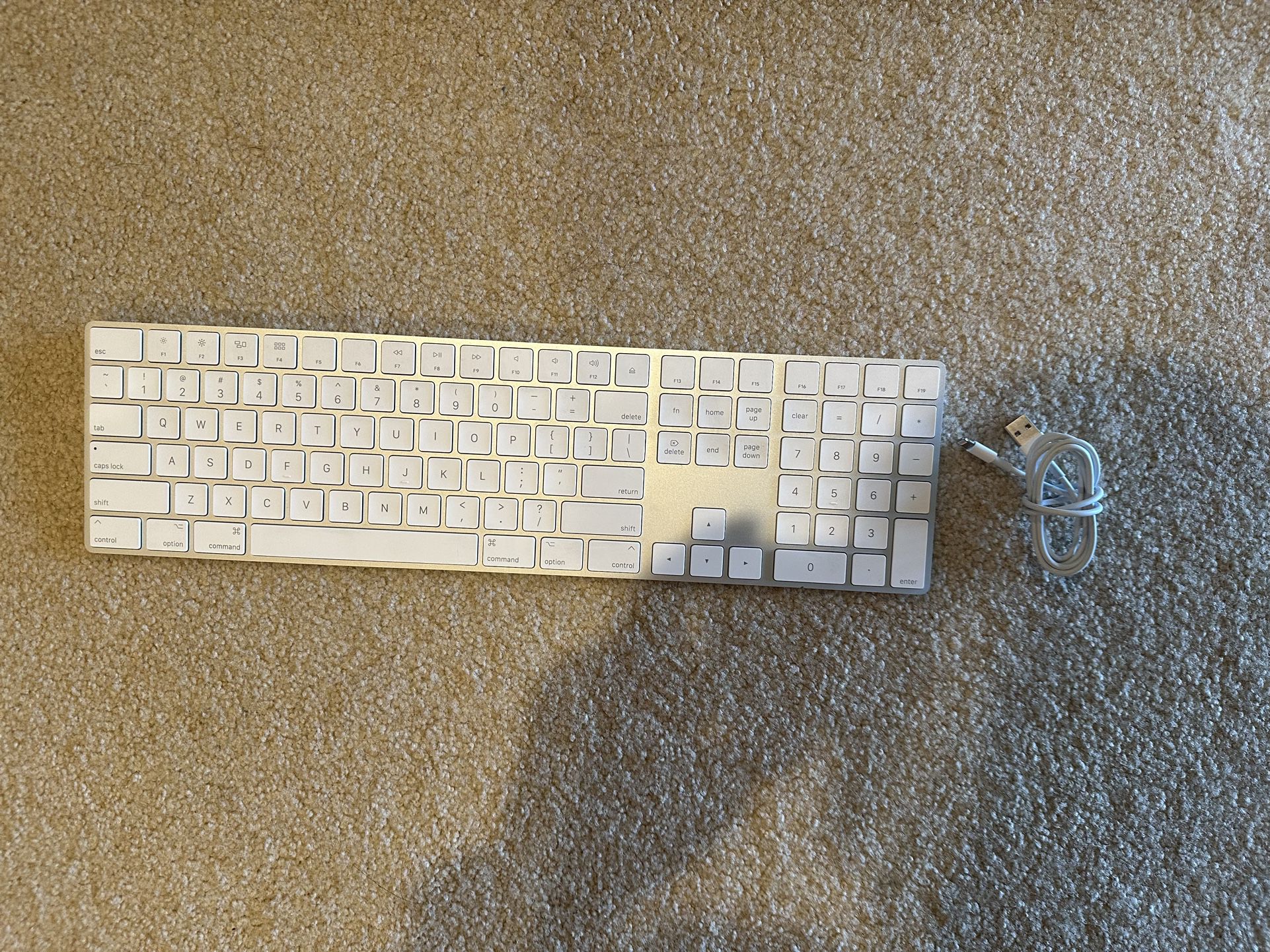 Apple Keyboard With Number Pad