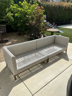 Origin 21 Veda Springs patio, seating and table.