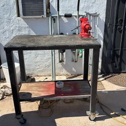 Steel Welding Table With Vise