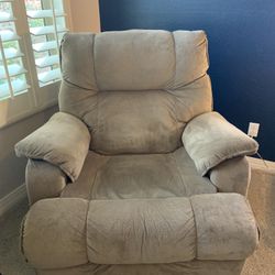 Oversized Brown Recliner