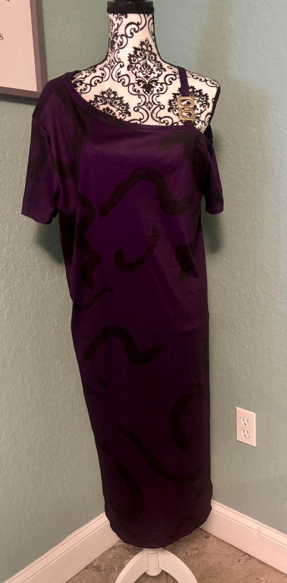 Woman’s Long W/ Slits Purple Dress Sz. XL