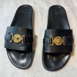 VERSACE MEDUSA INSIGNIA LEATHER SLIDES - SIZE US 11 - EXCELLENT CONDITION !!!