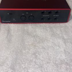 Focusrite Scarlett 4i4 USB Audio Interface (Gen 3)