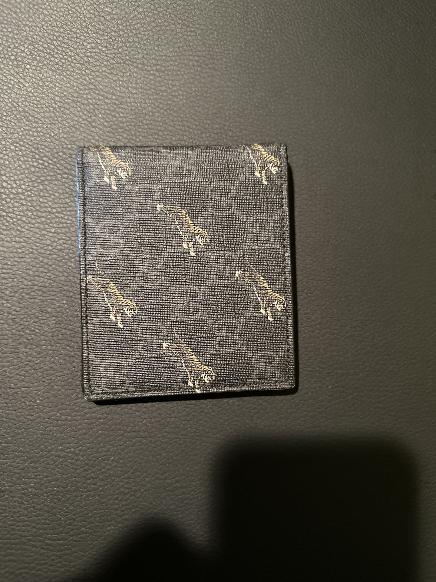 Gucci Supreme Wallet In Black Tiger Print