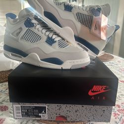 Jordan 4 Retro (Military Blue)