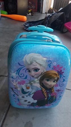 Frozen carrying case