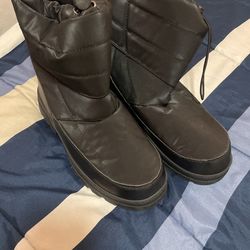 Snow Boots ❄️ 