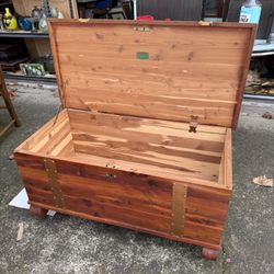  Vintage USA made standard line red cedar chest copper straps