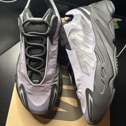Adidas Yeezy 700 MNVN Geode Size 9.5 New