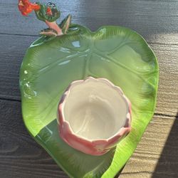 Tiana’s Palace Lily Pad and Lotus Cup Ceramic Set