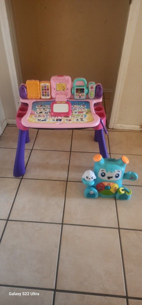 Sit N Learn Desk And Music Toy