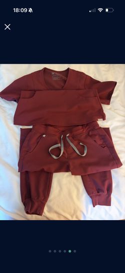 Small figs top and bottom $20
