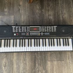 Electric Keyboard Piano