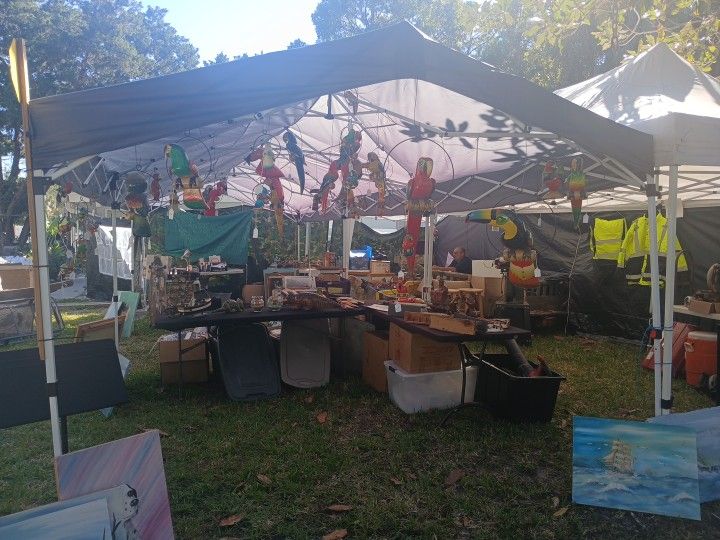 YARD SALE !!!    1582  Osowaw  Blvd.