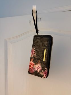 Steve Madden Wallet with Wristbands $15