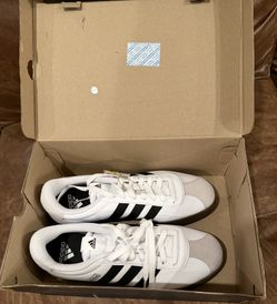 Adidas VL Court 3.0 Shoes (9.5 M)