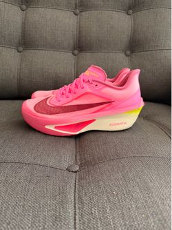 Nike Zoom Fly 6 Size W8.5/ M7