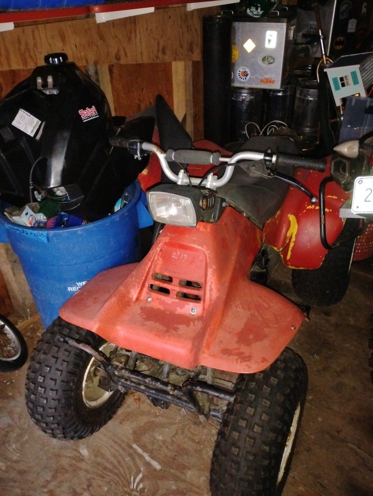 4 Wheeler/125 cc Suzuki Runs And Works