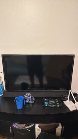 T CL Flat Screen Tv 35in