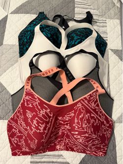 Under Armour Sports Bras – Size 1X (Set of 4)