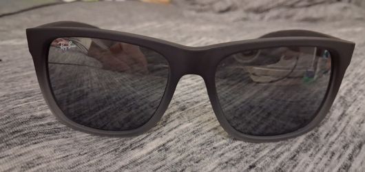 MENS RAY BAN JUSTIN IN GRADIANT GREY FRAMES