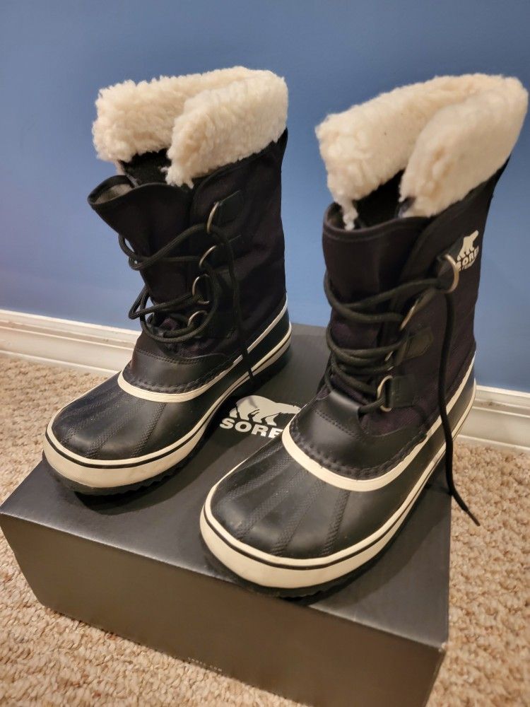Women's Sorel Winter Boots - Size 8