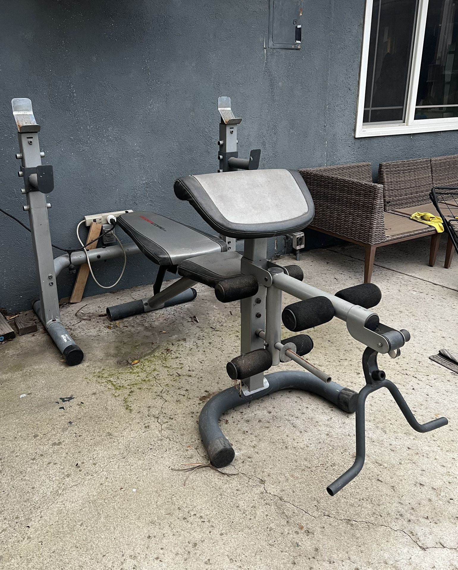 Weider Core 600. Weight Bench And Leg Lift