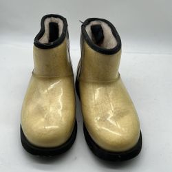 Uggs Classic Clear Mini Boot kids size 3