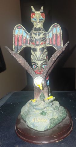 Alaska Souvenir Eagle Figurine