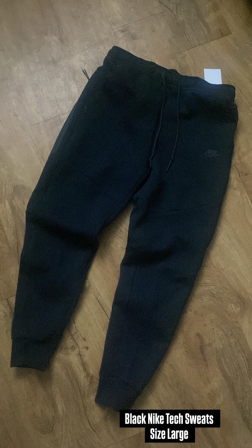 Nike Tech Sweats Size Large