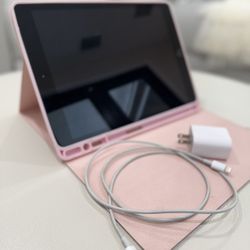 Apple iPad 8th Gen, 32GB, Wi-Fi, Space Gray – Excellent Condition