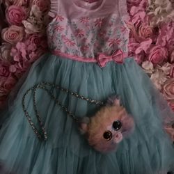 2 Pieces  For 11  Dolares . Sizes 4t .  