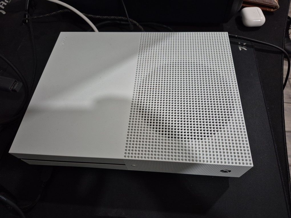 Xbox One S - 500GB (USED) *CLEANED & READY2BUY! [New Low Price]