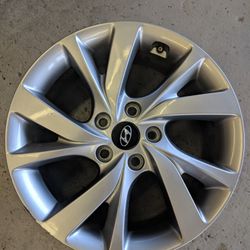 2014-2017 Hyundai Veloster 17 inch wheel