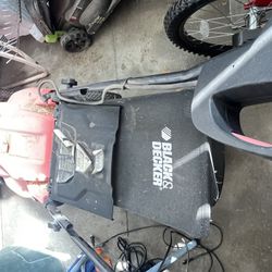 Back And decker Lawn Mower With Leaf Catcher 
