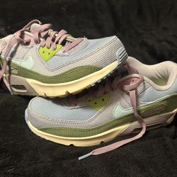 Girls Nike Airmax 