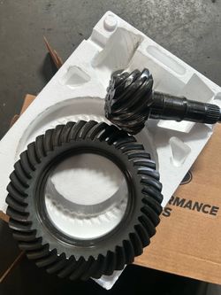 Ford Racing 8.8 inch 3.73 or 4.10 gears $120