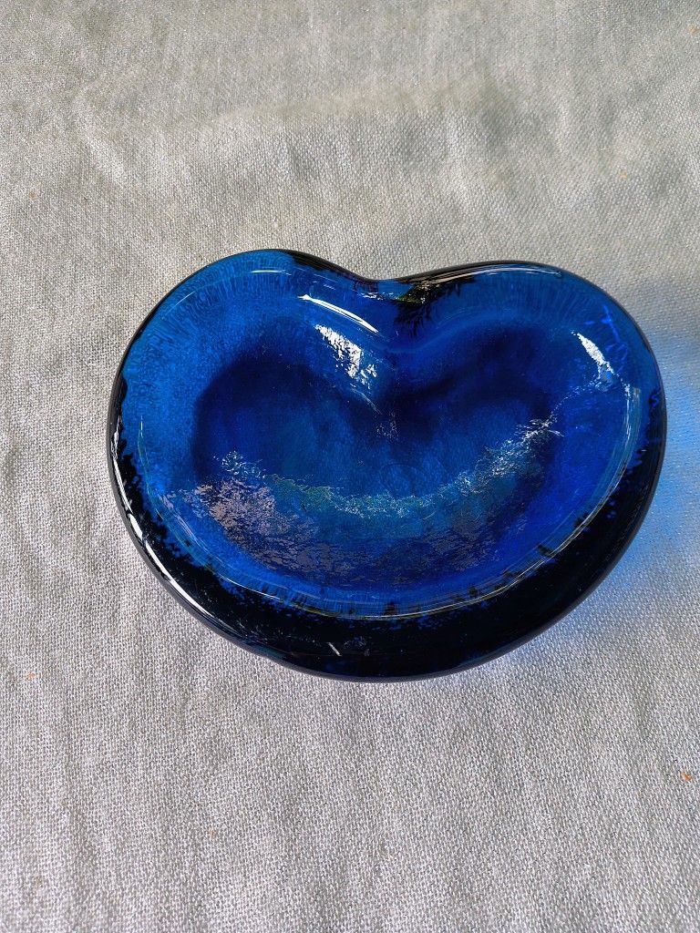 Vintage 1950s Blue Blenko Glass Organic Free Form Dish Designed by Winslow Ander