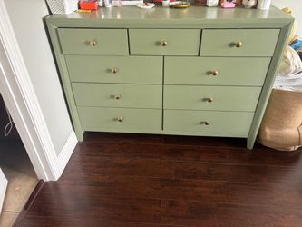 Green 9-Drawer Dresser with Gold Knobs