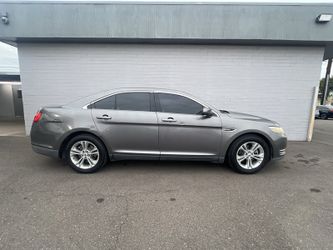2013 Ford Taurus SEL