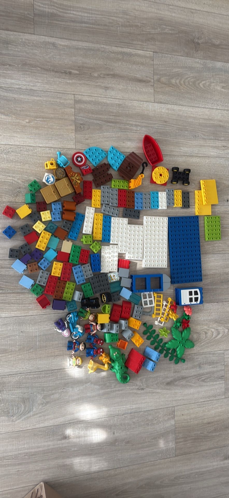 Lot Of duplo legos 