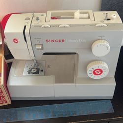 Heavy Duty Singer Sewing Machine