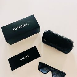 CHANEL Dark Blue Gradient Sunglasses – Made in Italy – Like New with Case & Box