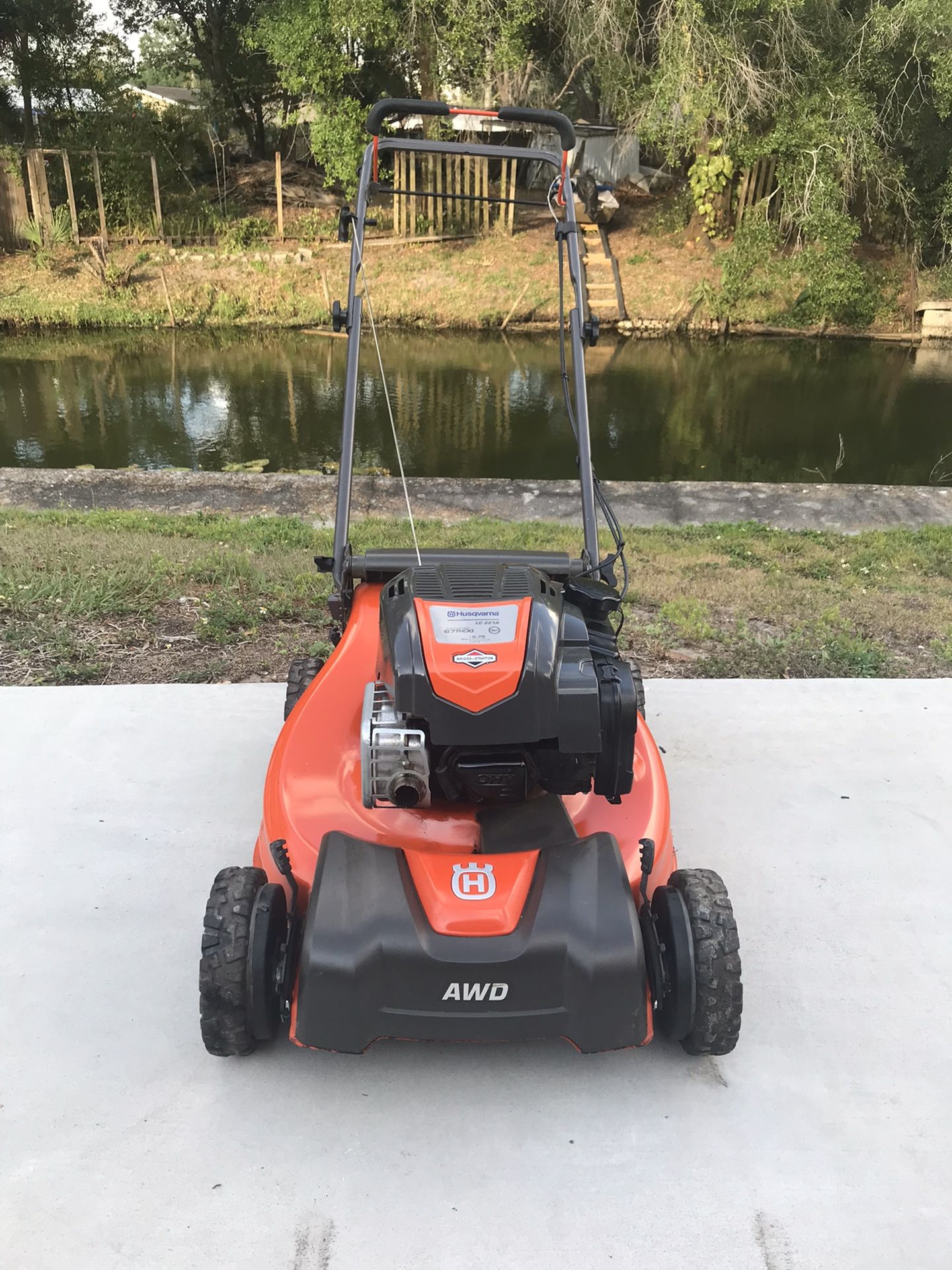 Husqvarna Lc 221a Awd 21 Inch Cut Briggs And Stratton 675exi Series Engine All Wheel Drive Good 7332