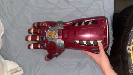 Iron Man hand