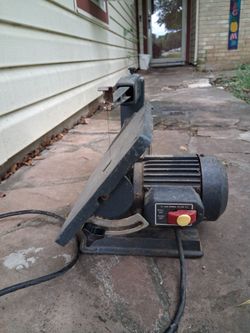 Craftsman 16" Scroll Saw - Works Great for Woodworking & Crafts