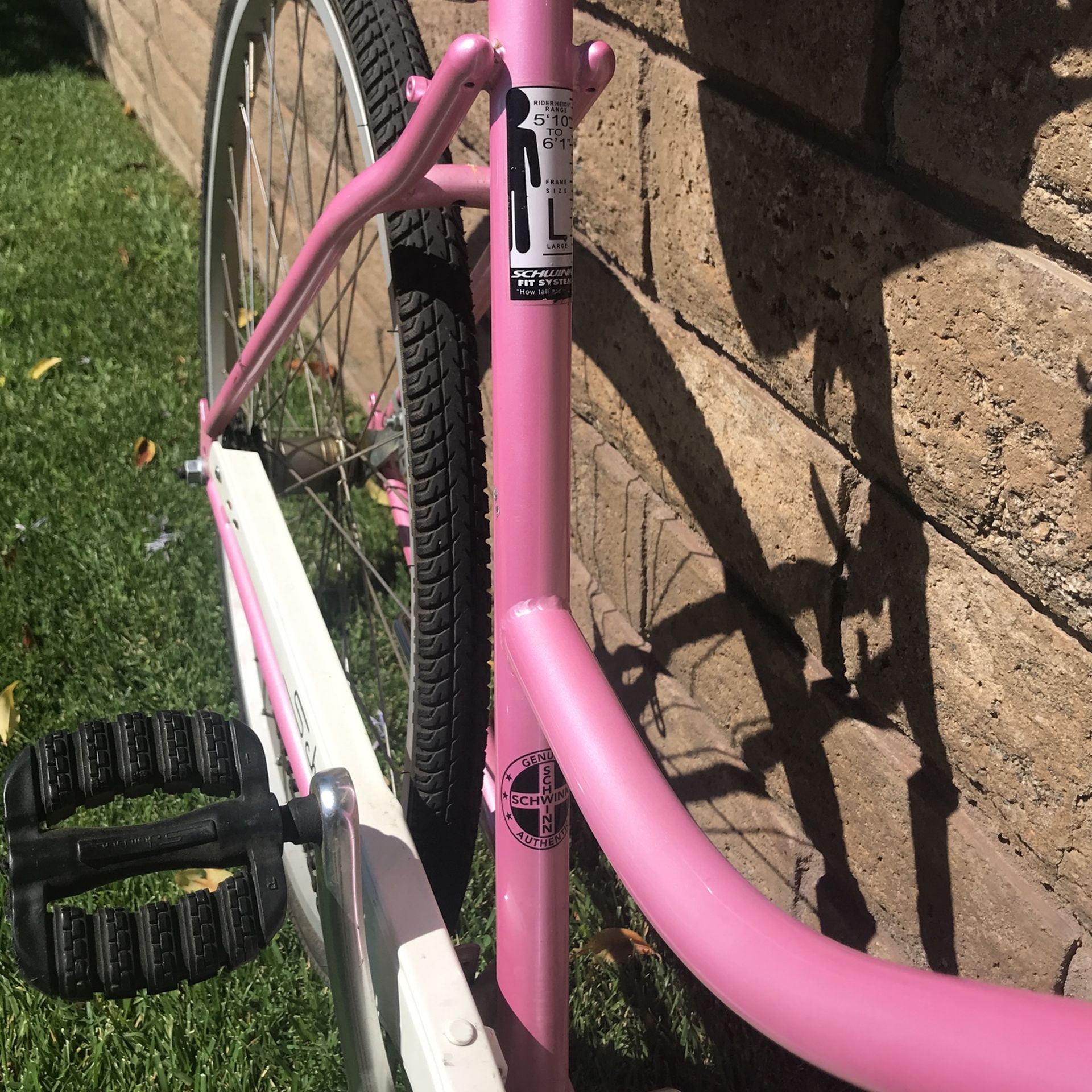 schwinn lil chik bicycle 20"schwinn Bicycle Lil Chik From 70s for Sale in Melrose Park, IL