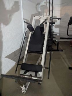 Combo Leg Press Hack Squat