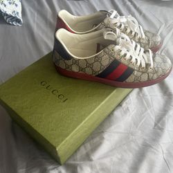 Gucci Shoes 